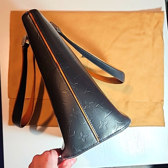 Authentic Louis Vuitton black noir matte monogram Stockton shoulder / tote bag - Picture 7 of 16